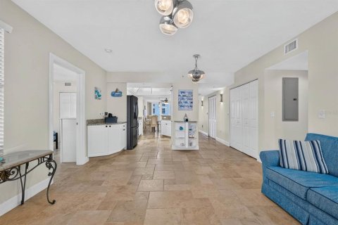 Copropriété à vendre à Daytona Beach Shores, Floride: 3 chambres, 198.81 m2 № 2420537 - photo 5