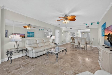 Copropriété à vendre à Daytona Beach Shores, Floride: 3 chambres, 198.81 m2 № 2420537 - photo 9