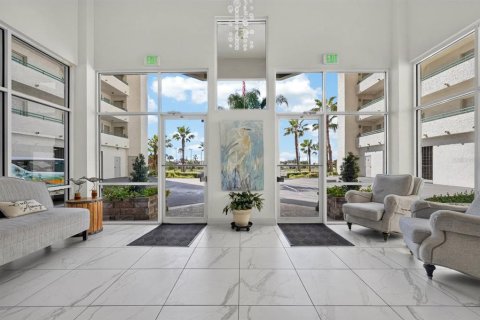 Copropriété à vendre à Daytona Beach Shores, Floride: 3 chambres, 198.81 m2 № 2420537 - photo 4