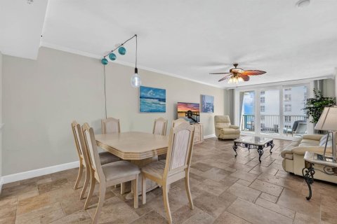 Copropriété à vendre à Daytona Beach Shores, Floride: 3 chambres, 198.81 m2 № 2420537 - photo 16