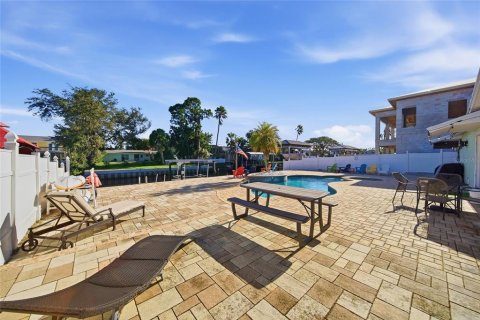 Villa ou maison à vendre à Tampa, Floride: 3 chambres, 126.16 m2 № 2434529 - photo 23