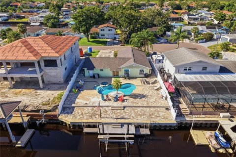 Villa ou maison à Tampa, Floride 3 chambres, 126.16 m2 № 2434529
