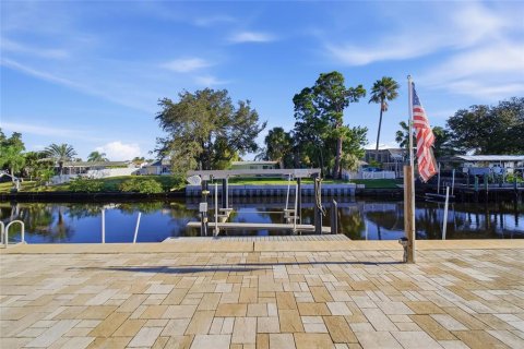Villa ou maison à vendre à Tampa, Floride: 3 chambres, 126.16 m2 № 2434529 - photo 25