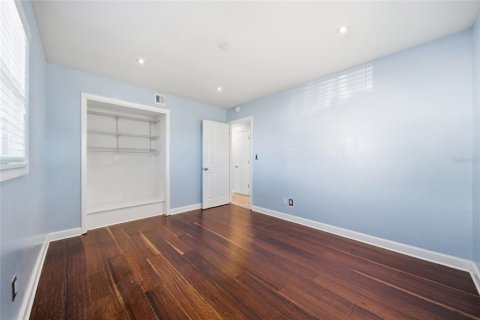 Villa ou maison à vendre à Tampa, Floride: 3 chambres, 126.16 m2 № 2434529 - photo 17