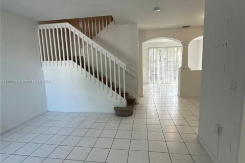 Townhouse in Homestead, Florida 3 bedrooms, 120.96 sq.m. № 1889248