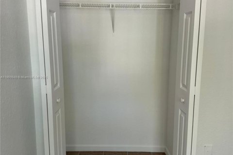 Adosado en alquiler en Homestead, Florida, 3 dormitorios, 120.96 m2 № 1889248 - foto 12