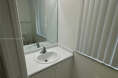 Adosado en alquiler en Homestead, Florida, 3 dormitorios, 120.96 m2 № 1889248 - foto 5