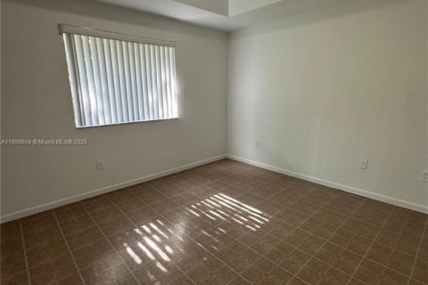Adosado en alquiler en Homestead, Florida, 3 dormitorios, 120.96 m2 № 1889248 - foto 11