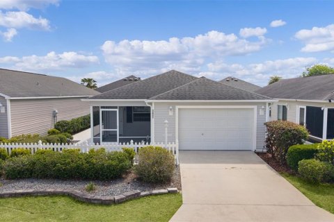 Villa ou maison à The Villages, Floride 2 chambres, 107.4 m2 № 2106582