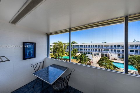 Condominio en venta en Miami, Florida, 1 dormitorio, 57.6 m2 № 2015413 - foto 3