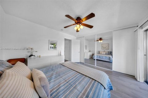 Condominio en venta en Miami, Florida, 1 dormitorio, 57.6 m2 № 2015413 - foto 17