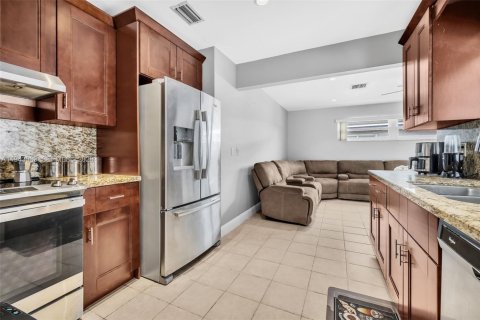 Casa en venta en Hollywood, Florida, 3 dormitorios, 139.54 m2 № 2000779 - foto 13