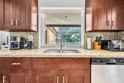 Casa en venta en Hollywood, Florida, 3 dormitorios, 139.54 m2 № 2000779 - foto 12