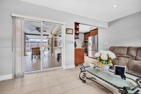 Casa en venta en Hollywood, Florida, 3 dormitorios, 139.54 m2 № 2000779 - foto 14