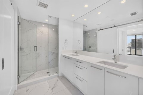 Condominio en venta en Fort Lauderdale, Florida, 2 dormitorios, 130.43 m2 № 2261151 - foto 25