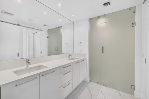 Condominio en venta en Fort Lauderdale, Florida, 2 dormitorios, 130.43 m2 № 2261151 - foto 26