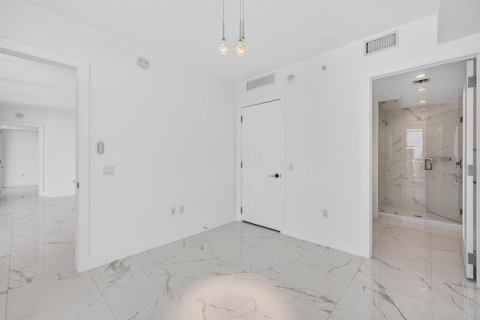 Condominio en venta en Fort Lauderdale, Florida, 2 dormitorios, 130.43 m2 № 2261151 - foto 29
