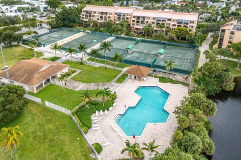 Condo in Delray Beach, Florida, 1 bedroom  № 2384873 - photo 23