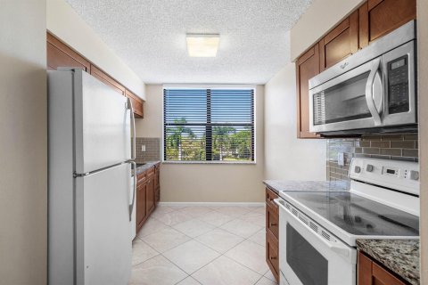 Condo in Delray Beach, Florida, 1 bedroom  № 2384873 - photo 10