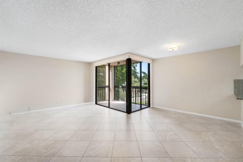 Condo in Delray Beach, Florida, 1 bedroom  № 2384873 - photo 3