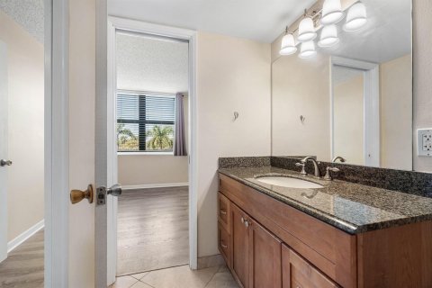 Condo in Delray Beach, Florida, 1 bedroom  № 2384873 - photo 18