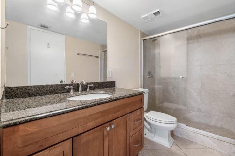 Condo in Delray Beach, Florida, 1 bedroom  № 2384873 - photo 19