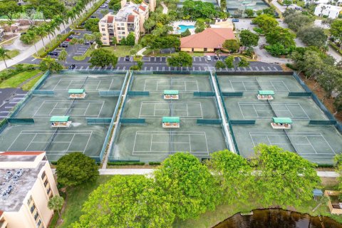 Condo in Delray Beach, Florida, 1 bedroom  № 2384873 - photo 24