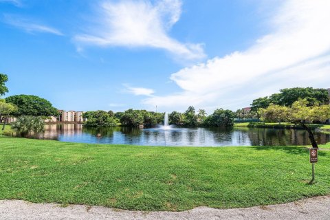 Condo in Delray Beach, Florida, 1 bedroom  № 2384873 - photo 21