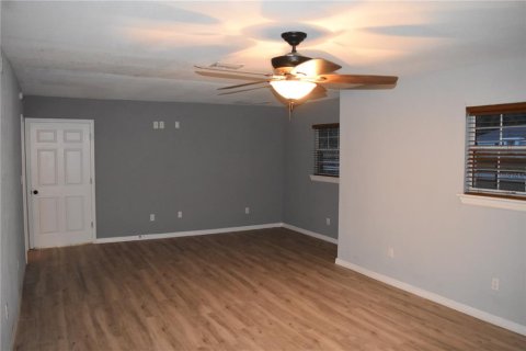 Casa en venta en Ocala, Florida, 3 dormitorios, 214.7 m2 № 2130751 - foto 10