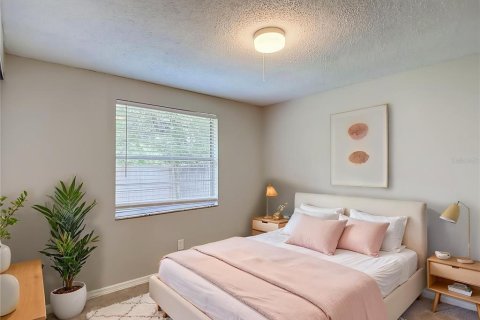 Villa ou maison à vendre à Tampa, Floride: 3 chambres, 119.29 m2 № 2285096 - photo 23