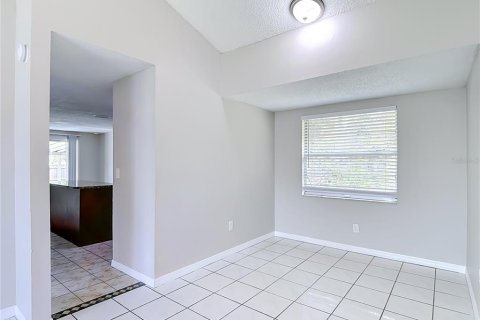 Villa ou maison à vendre à Tampa, Floride: 3 chambres, 119.29 m2 № 2285096 - photo 8