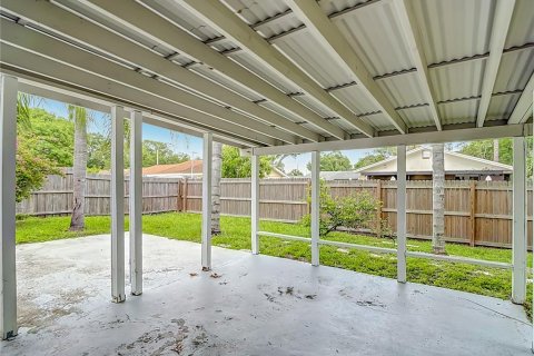 Villa ou maison à vendre à Tampa, Floride: 3 chambres, 119.29 m2 № 2285096 - photo 26