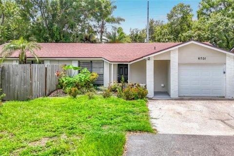Villa ou maison à Tampa, Floride 3 chambres, 119.29 m2 № 2285096