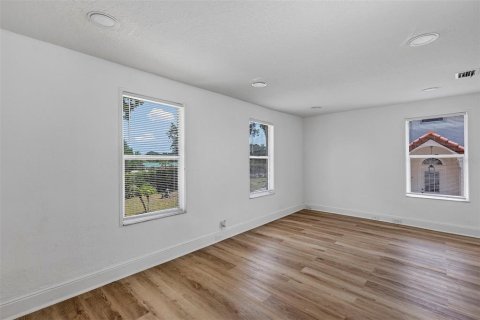Villa ou maison à vendre à Haines City, Floride: 4 chambres, 313.55 m2 № 1903673 - photo 24