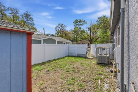 Villa ou maison à vendre à Tampa, Floride: 3 chambres, 76.92 m2 № 2103409 - photo 14