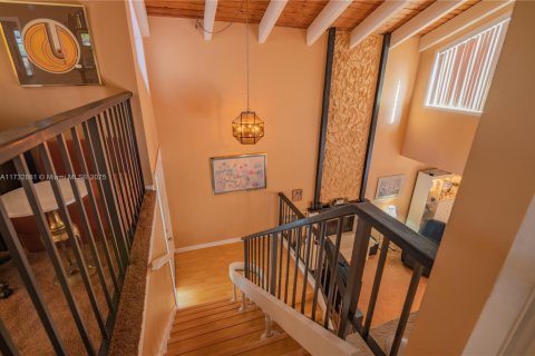 Villa ou maison à vendre à Hollywood, Floride: 3 chambres, 224.82 m2 № 1934910 - photo 9