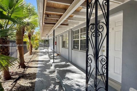 Studio in Miami, Florida № 2002415