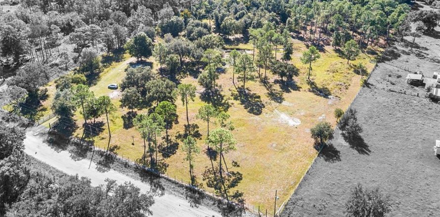 Land in Frostproof, Florida № 2123078