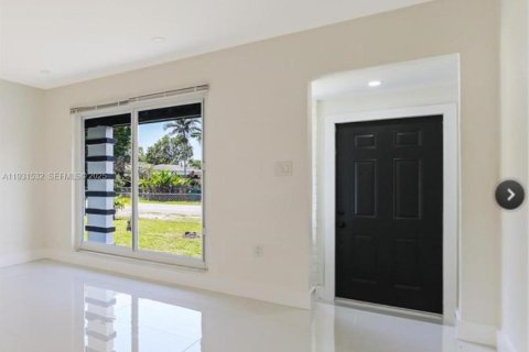 Купить виллу или дом в Майами, Флорида 4 спальни, 124.77м2, № 1990237 - фото 8