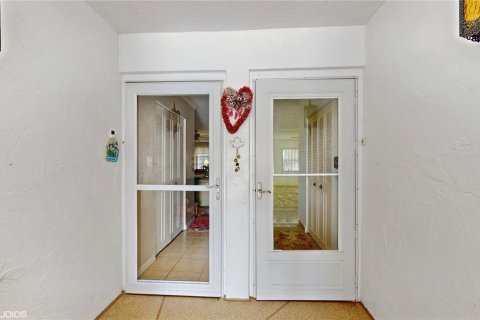 Condominio en venta en Clearwater, Florida, 2 dormitorios, 117.99 m2 № 1906635 - foto 2