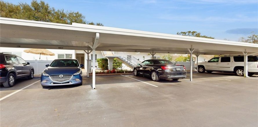 Condominio en Clearwater, Florida, 2 dormitorios № 1906635