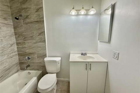 Studio in Oakland Park, Florida № 2068663