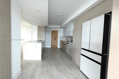 Купить кондоминиум в Майами, Флорида 2 спальни, 215.53м2, № 2064261 - фото 14