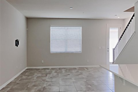 Touwnhouse à louer à Orlando, Floride: 3 chambres, 156.08 m2 № 2149946 - photo 2