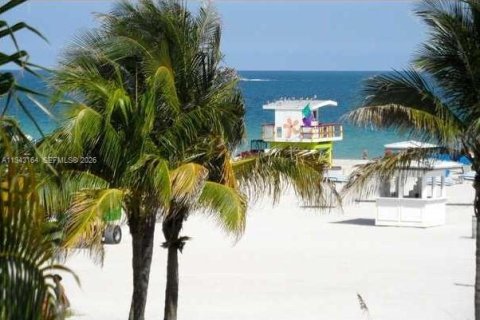 Copropriété à louer à Miami Beach, Floride: 49.24 m2 № 1999507 - photo 19