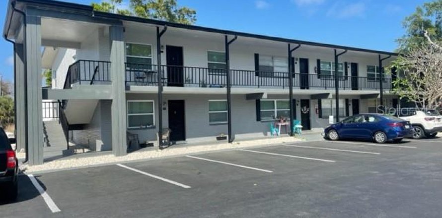 Appartement à Belleair Bluffs, Floride 1 chambre, 71.53 m2 № 2389251