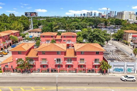 Condo in Miami, Florida, 3 bedrooms  № 1881193 - photo 29