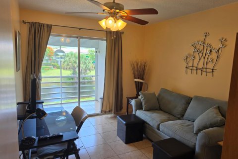 Condominio en alquiler en Deerfield Beach, Florida, 2 dormitorios, 76.18 m2 № 2249926 - foto 17