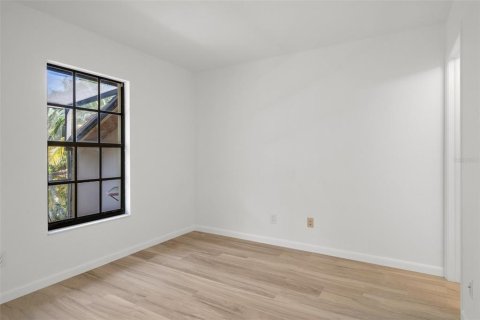House in Tampa, Florida 2 bedrooms, 92.34 sq.m. № 1721051 - photo 21