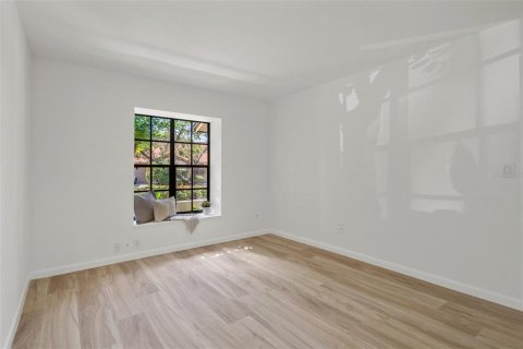 House in Tampa, Florida 2 bedrooms, 92.34 sq.m. № 1721051 - photo 15